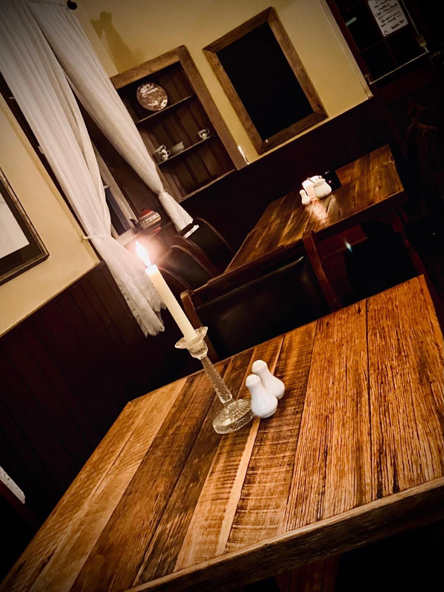 St Andrew'S Inn Conara Junction Extérieur photo