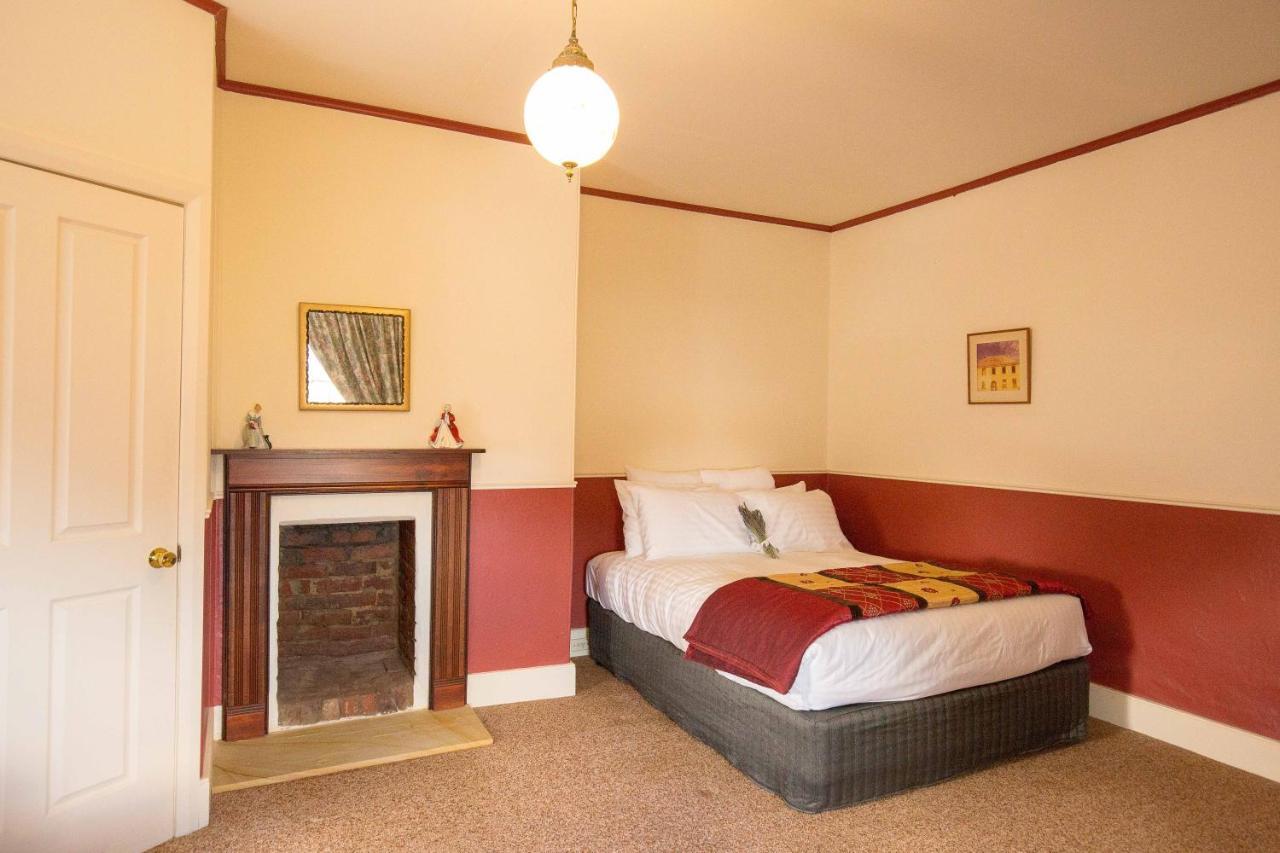 St Andrew'S Inn Conara Junction Extérieur photo